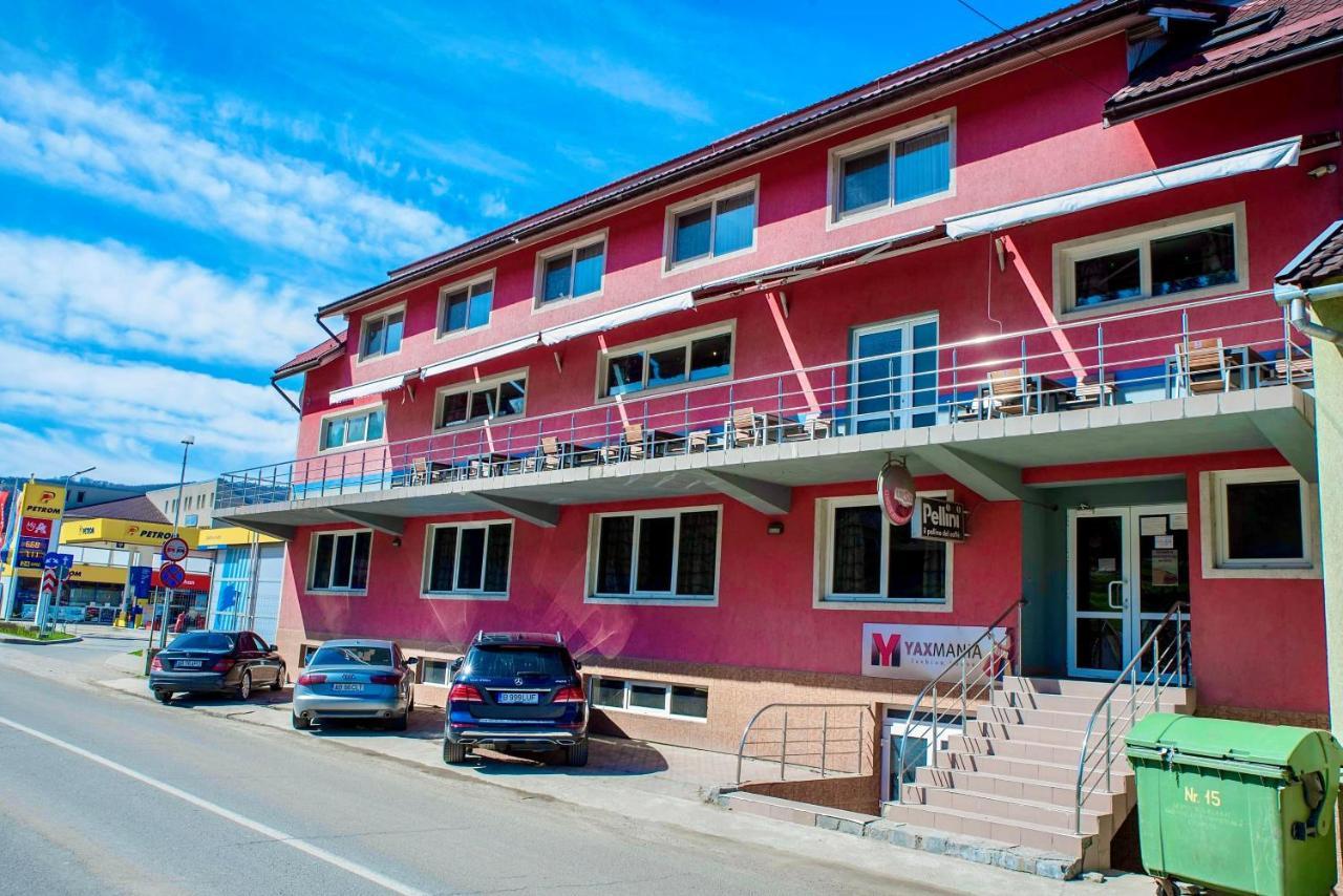 Hotel Yax Cîmpeni Εξωτερικό φωτογραφία