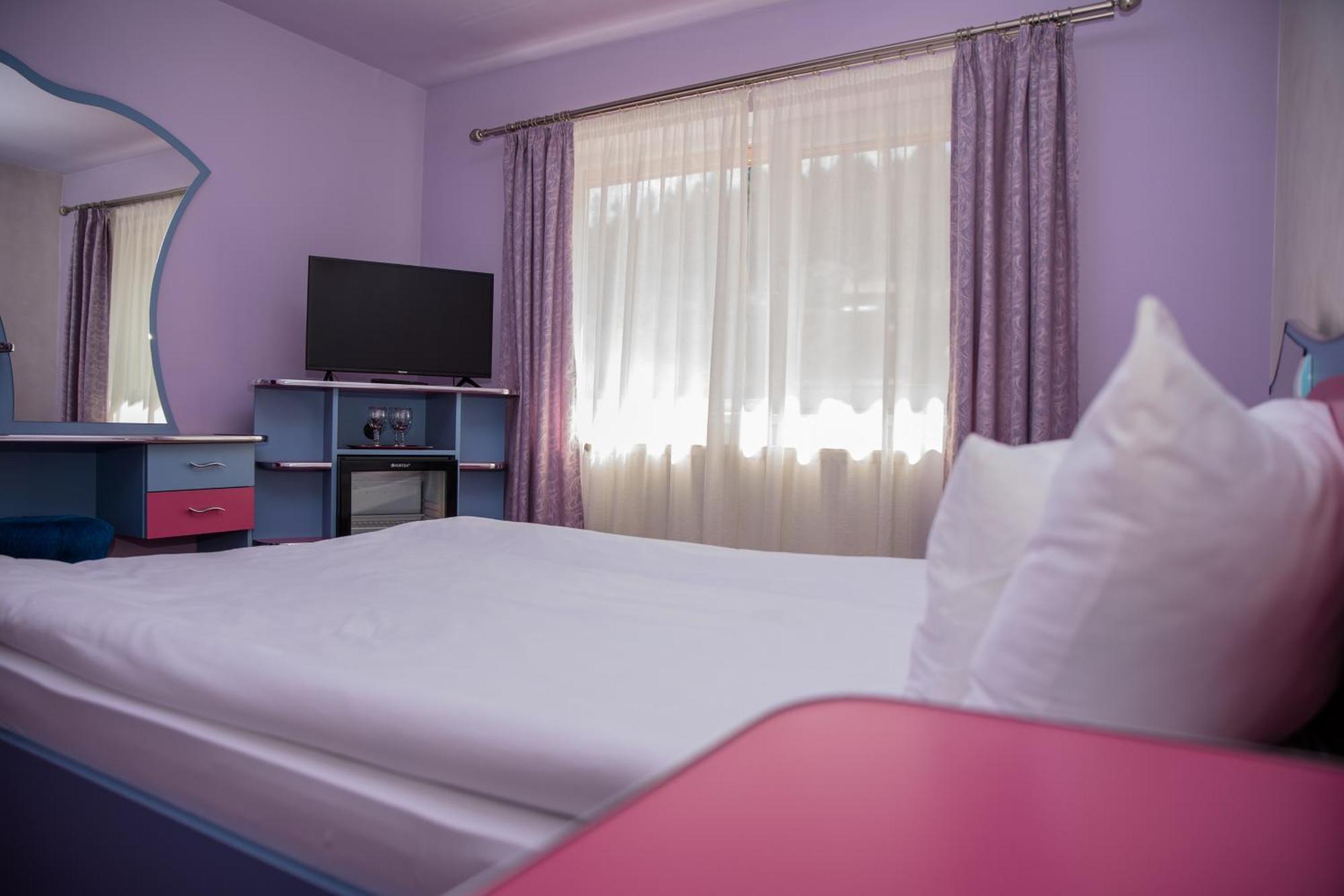 Hotel Yax Cîmpeni Δωμάτιο φωτογραφία