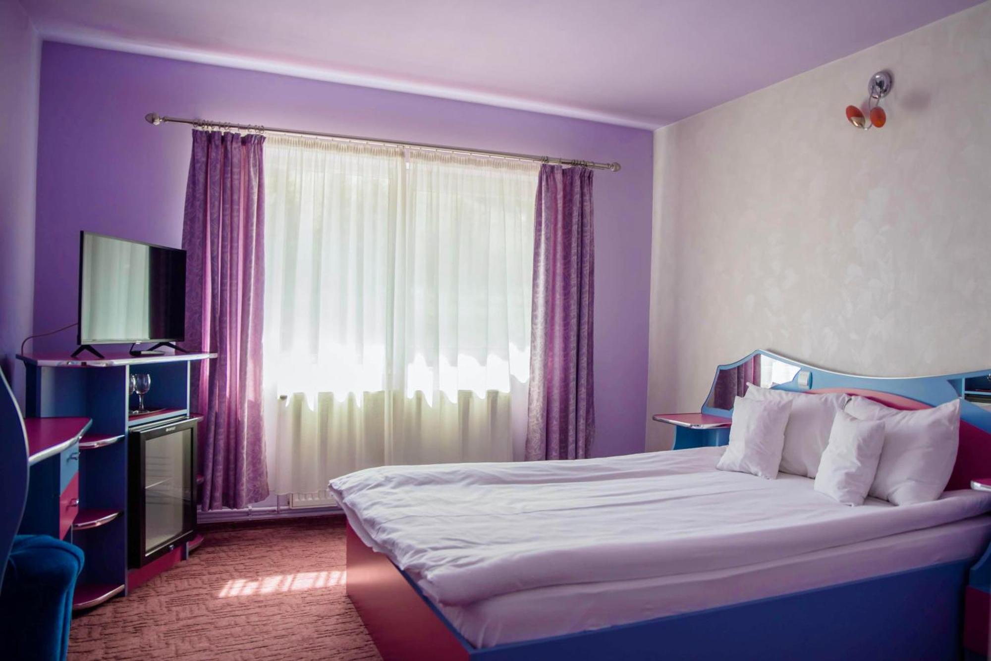Hotel Yax Cîmpeni Δωμάτιο φωτογραφία