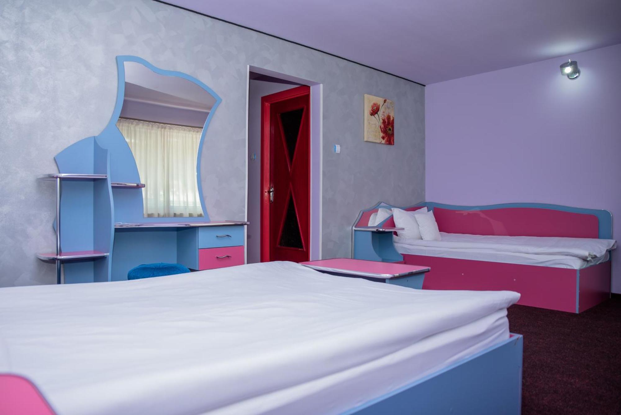 Hotel Yax Cîmpeni Δωμάτιο φωτογραφία