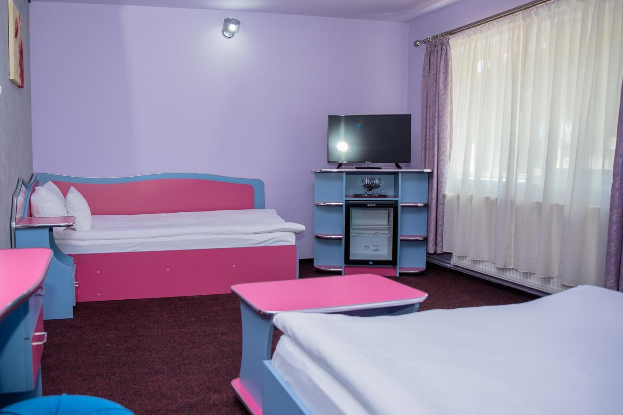 Hotel Yax Cîmpeni Δωμάτιο φωτογραφία