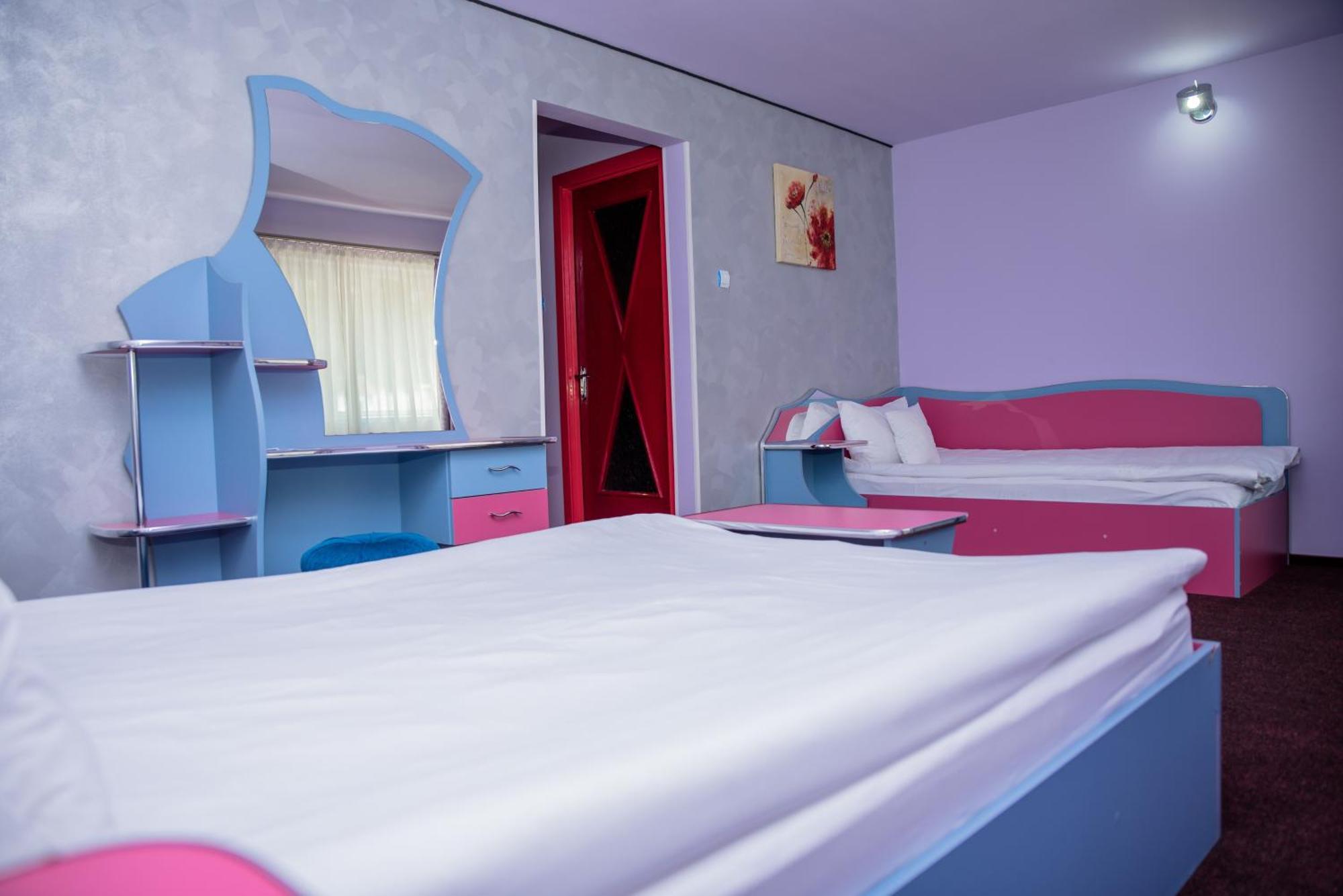Hotel Yax Cîmpeni Δωμάτιο φωτογραφία